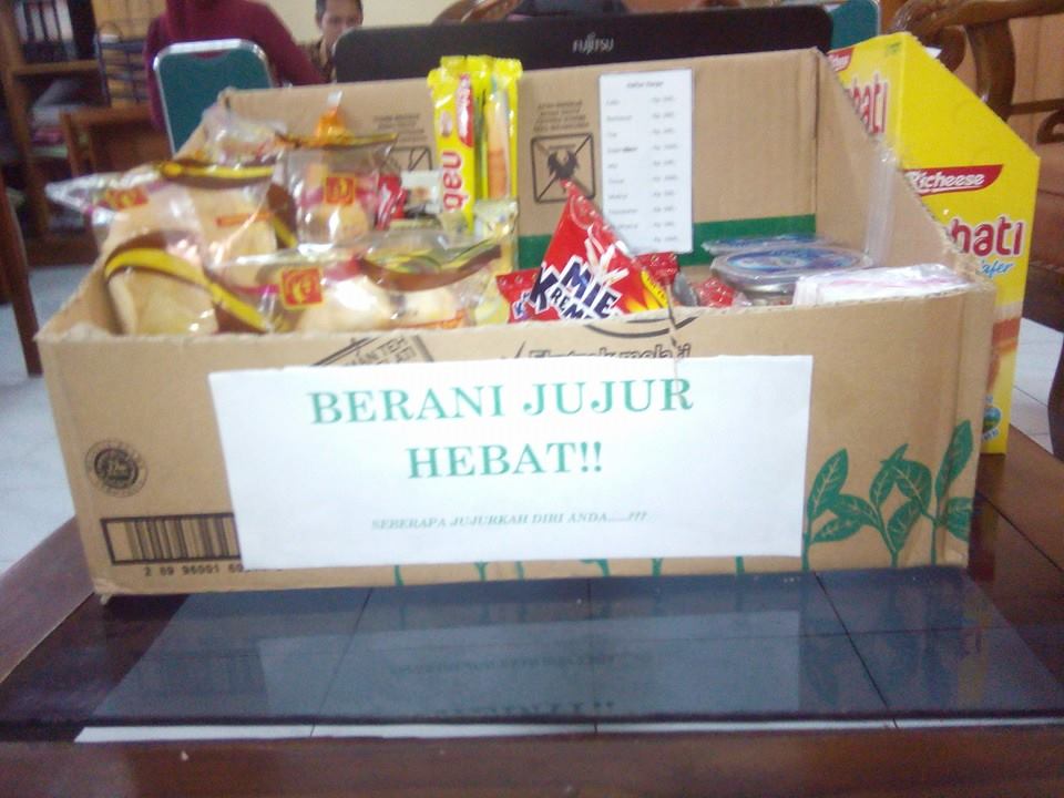 DEMA-FASIH IAIN Tulungagung Launching Kantin Kejujuran