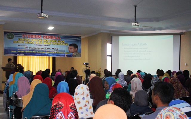 Stadium General FEBI; Mahasiswa PTKIN Harus Siapkan Diri Hadapi MEA