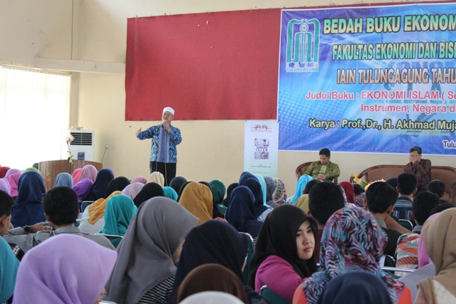 FEBI Gelar Bedah Buku Ekonomi Islam