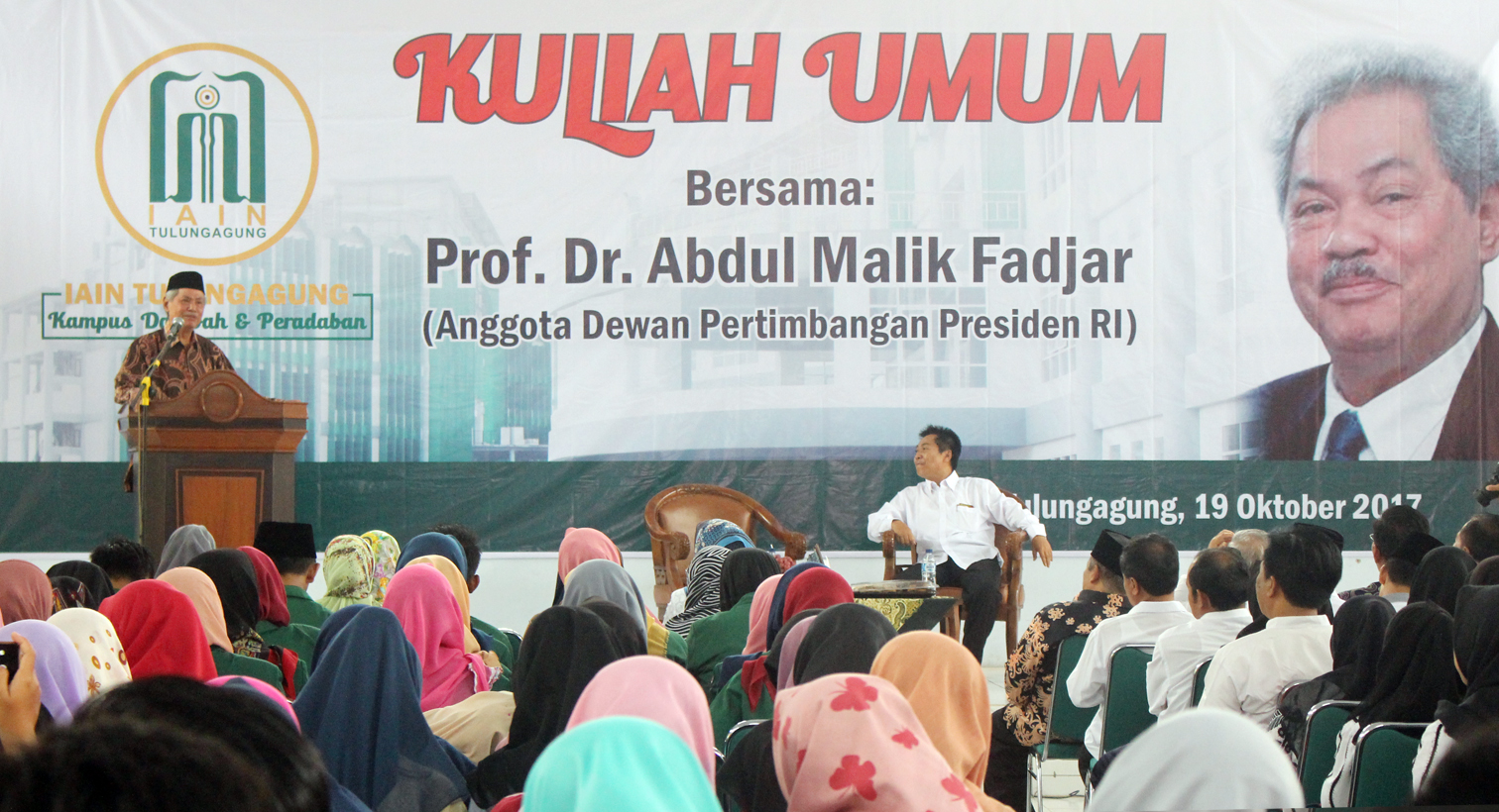 Anggota Wantimpres Abdul Malik Fadjar Beri Kuliah Umum di IAIN Tulungagung