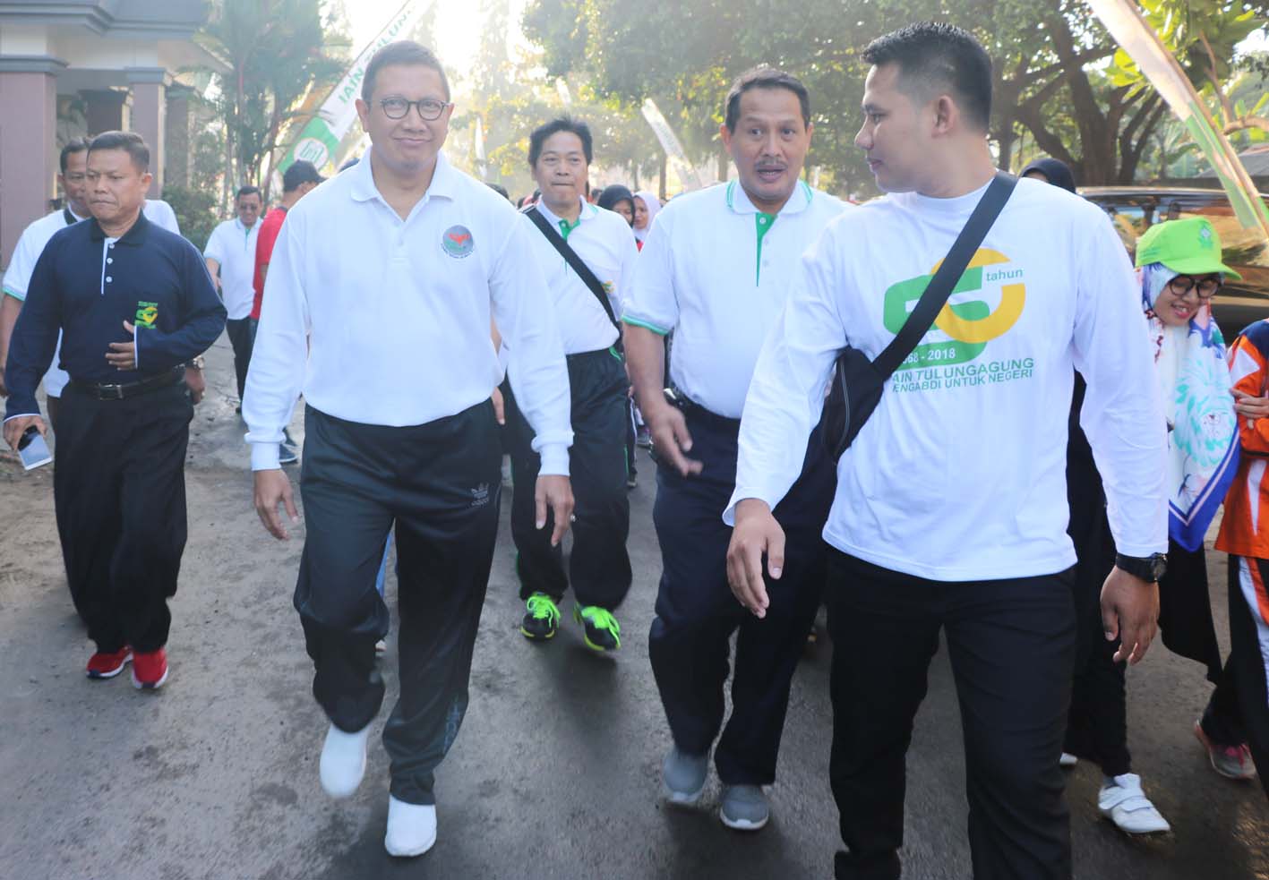 Menteri Agama Ikuti Jalan Sehat 50 tahun IAIN Tulungagung