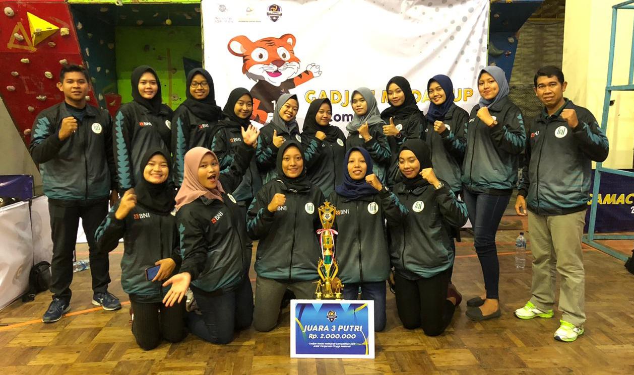 Tim Bolavoli Putri IAIN Tulungagung Juara 3 Gama Cup IV
