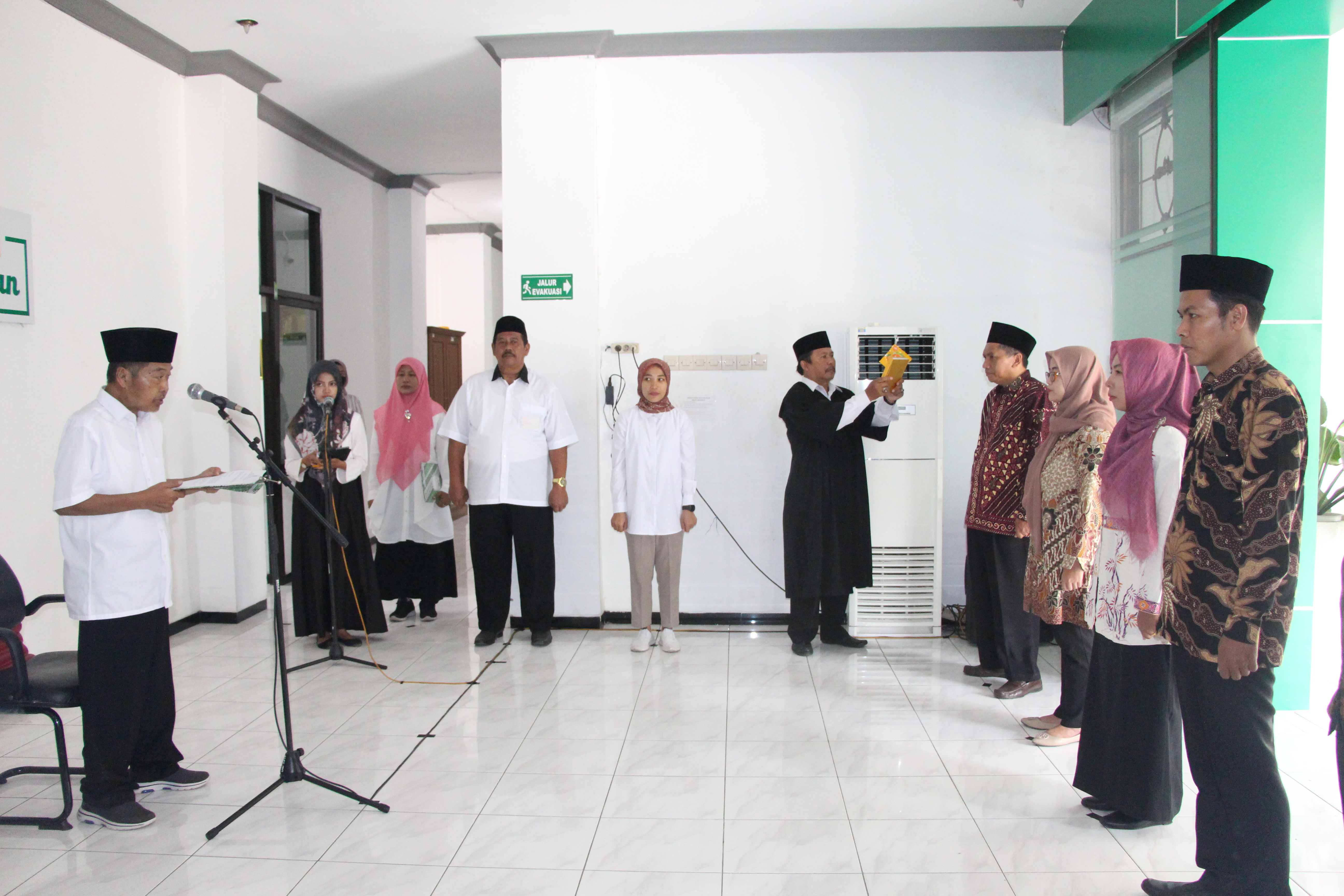 Rektor Lantik Enam Pejabat Akademik UIN SATU Tulungagung