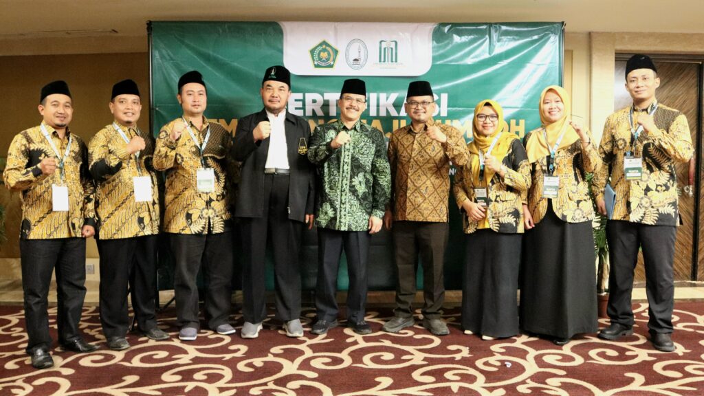 Sertifikasi petugas HU 03