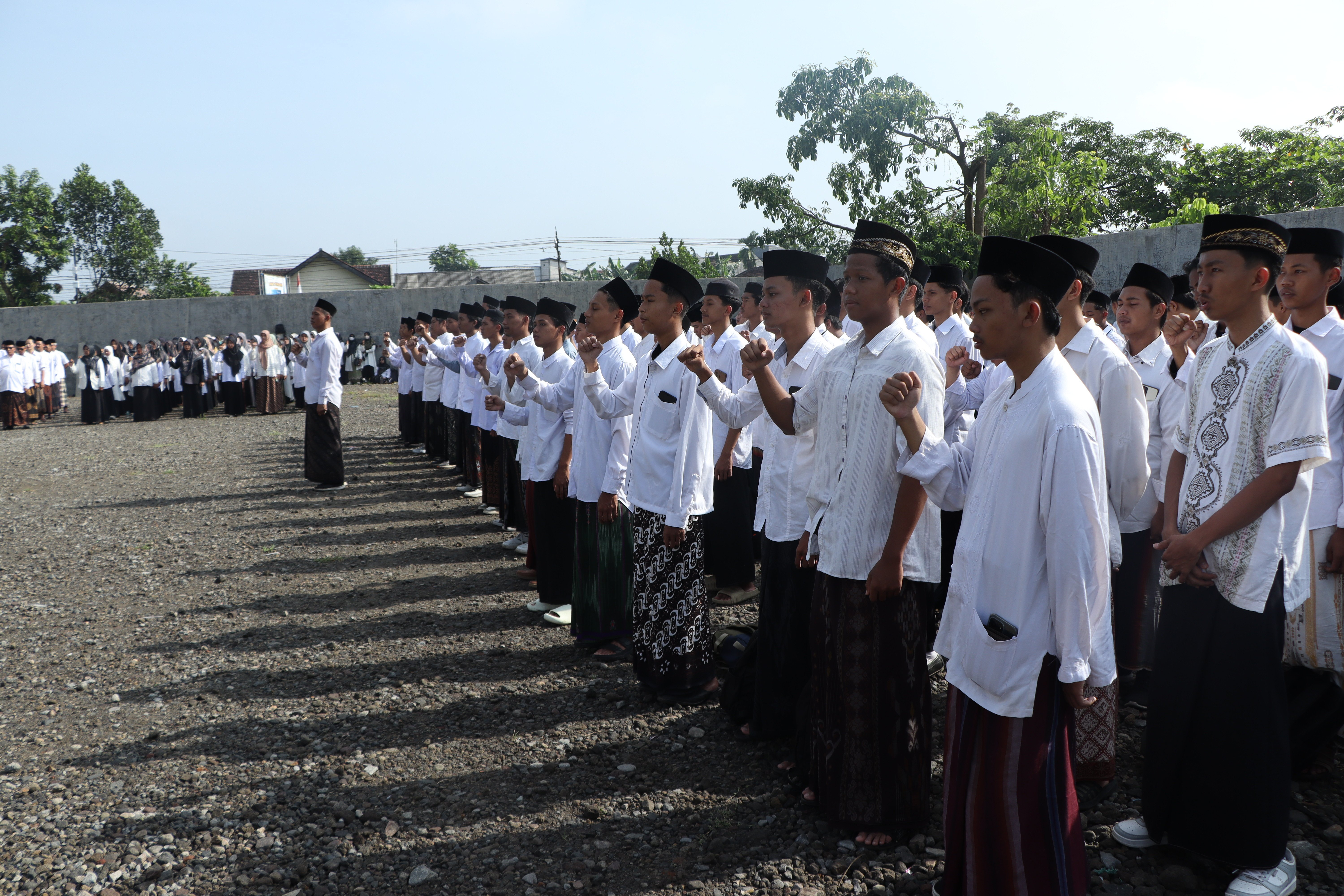 20251022 Apel Hari Santri 2025 Rektor UIN SATU Sampaikan Makna Simbol Perjuangan Santri 2