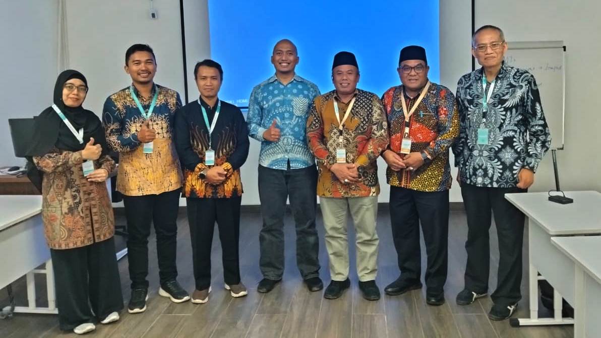 20251031 AICIS Plus 2025 Peneliti UIN SATU Ungkap Peran Keuangan Syariah dalam Dorong Transformasi Teknologi dan Pemerataan Industri 02