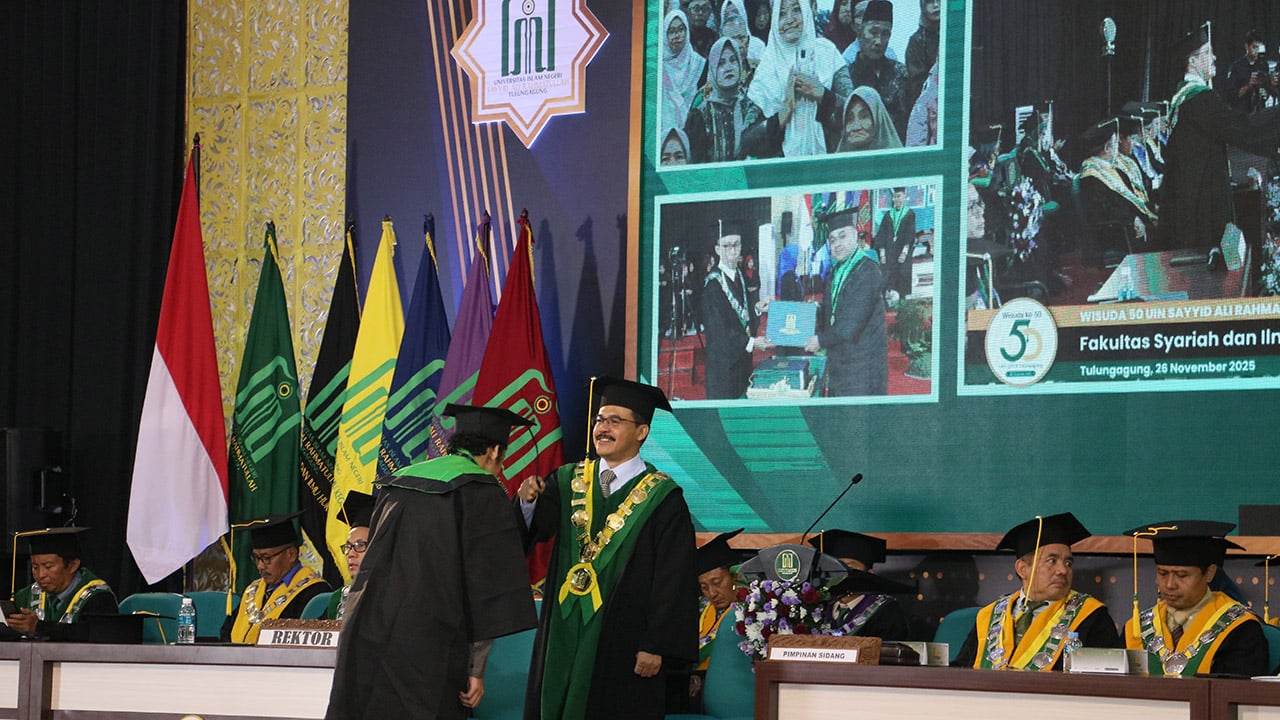 Wisuda ke-50 UIN SATU: Rektor Umumkan Kebijakan Baru dan Tekankan Integritas Lulusan