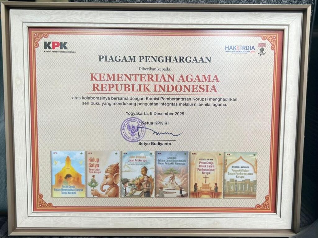 Kemenag Raih Dua Penghargaan dari KPK di Hari Antikorupsi Sedunia 2025 02